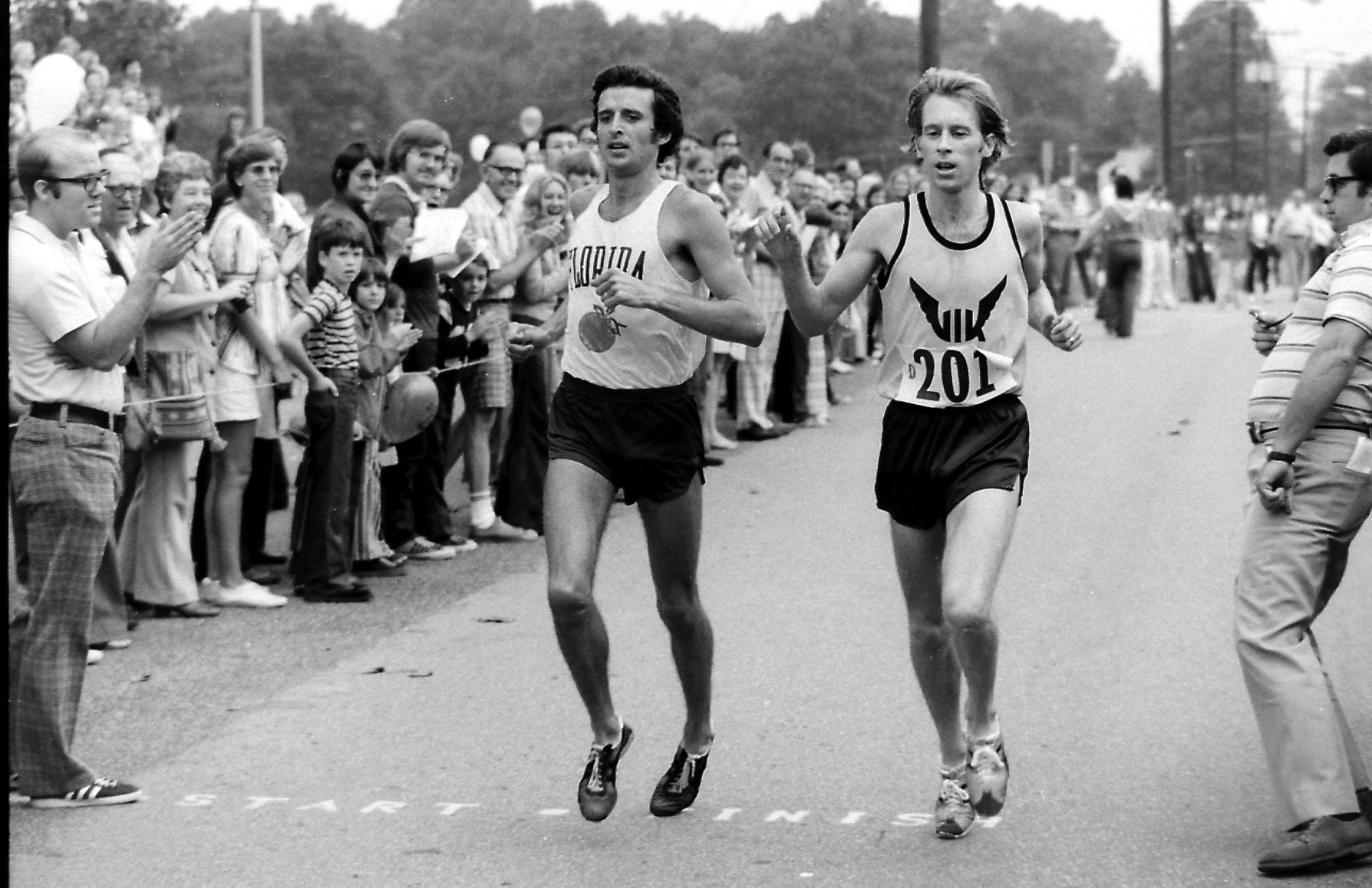 1975 Virginia 10 Miler finish